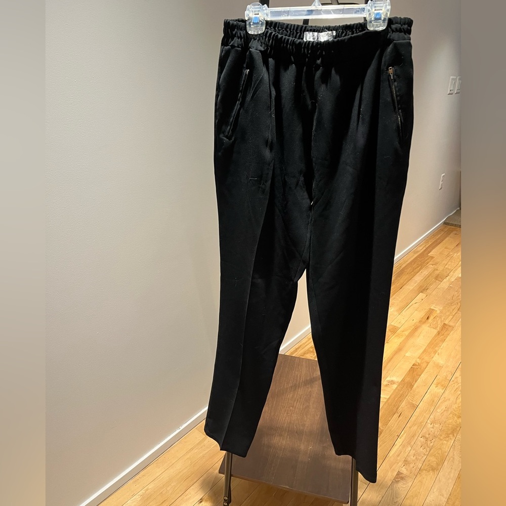 Black trousers